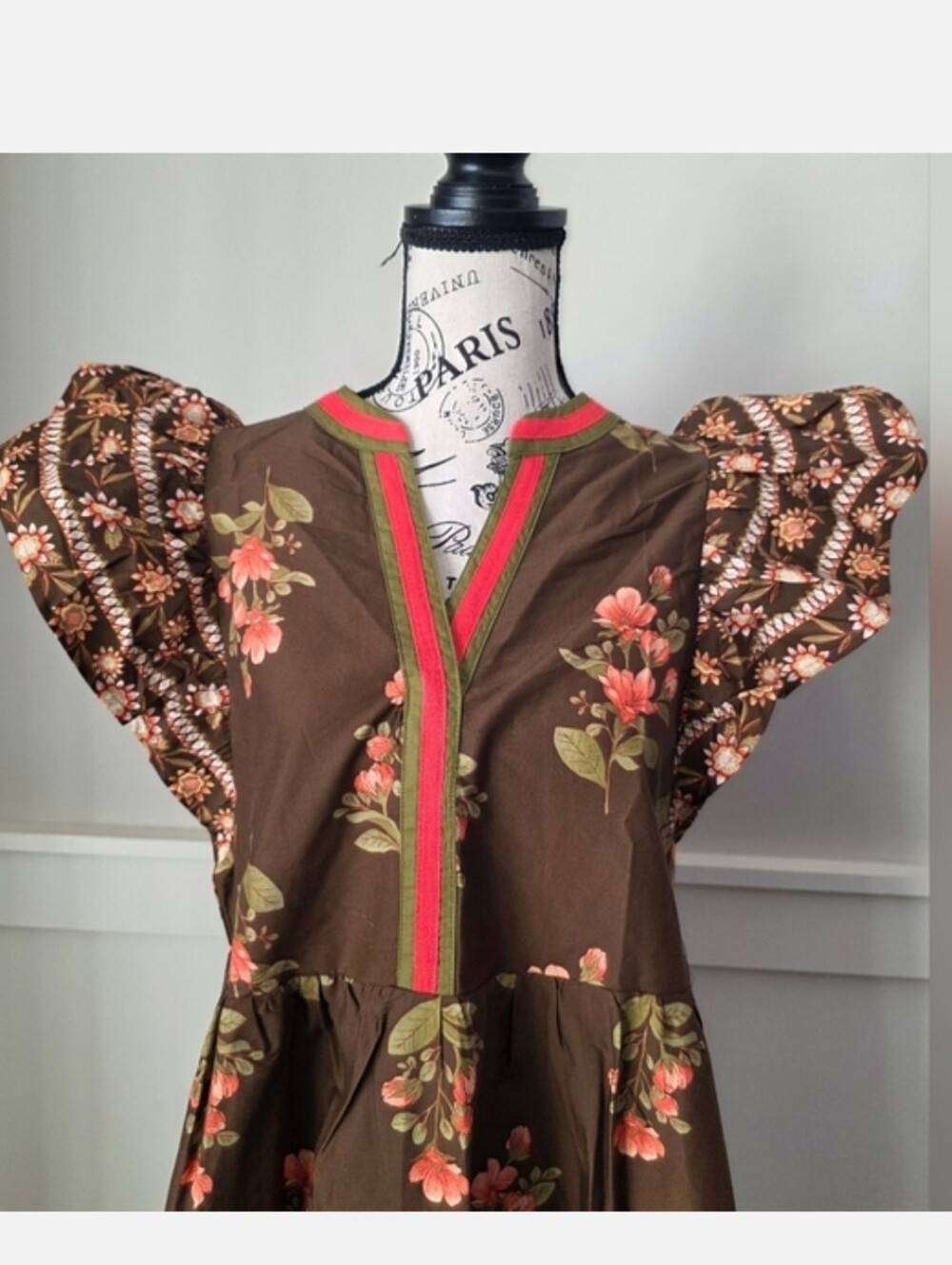 Gorgeous Floral Midi Dress-NWT - Picture 9 of 15